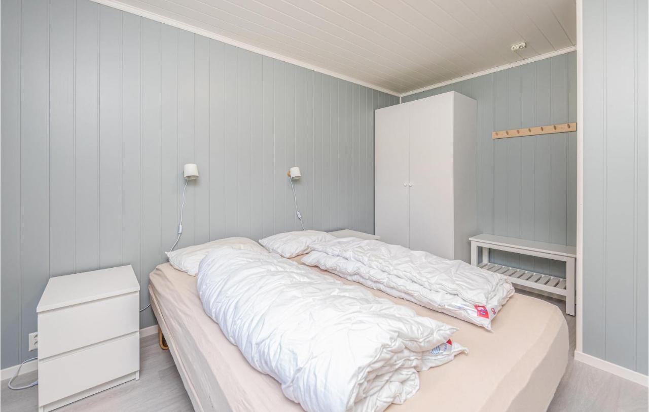 Cozy Home In Fjaerland With House A Mountain View Ngoại thất bức ảnh