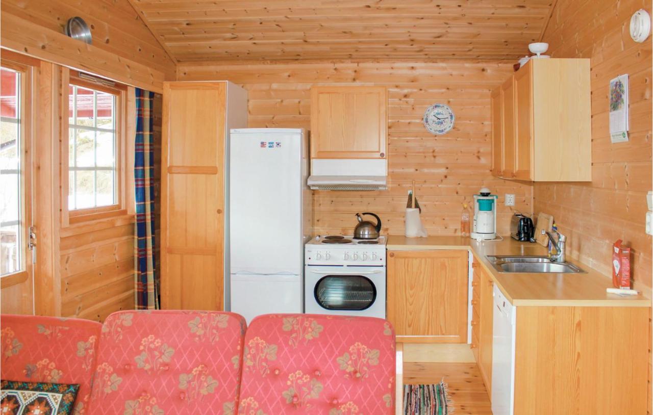 Cozy Home In Fjaerland With House A Mountain View Ngoại thất bức ảnh