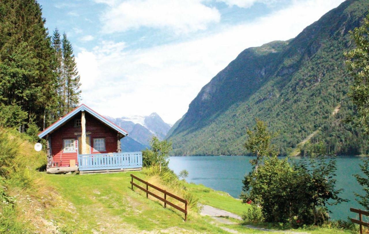 Cozy Home In Fjaerland With House A Mountain View Ngoại thất bức ảnh
